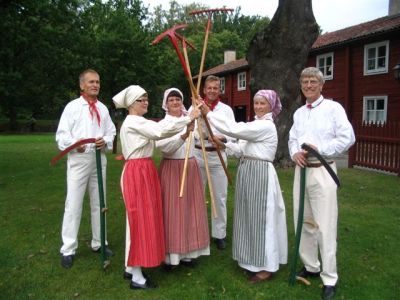 Sk�rdekl�dda dansare