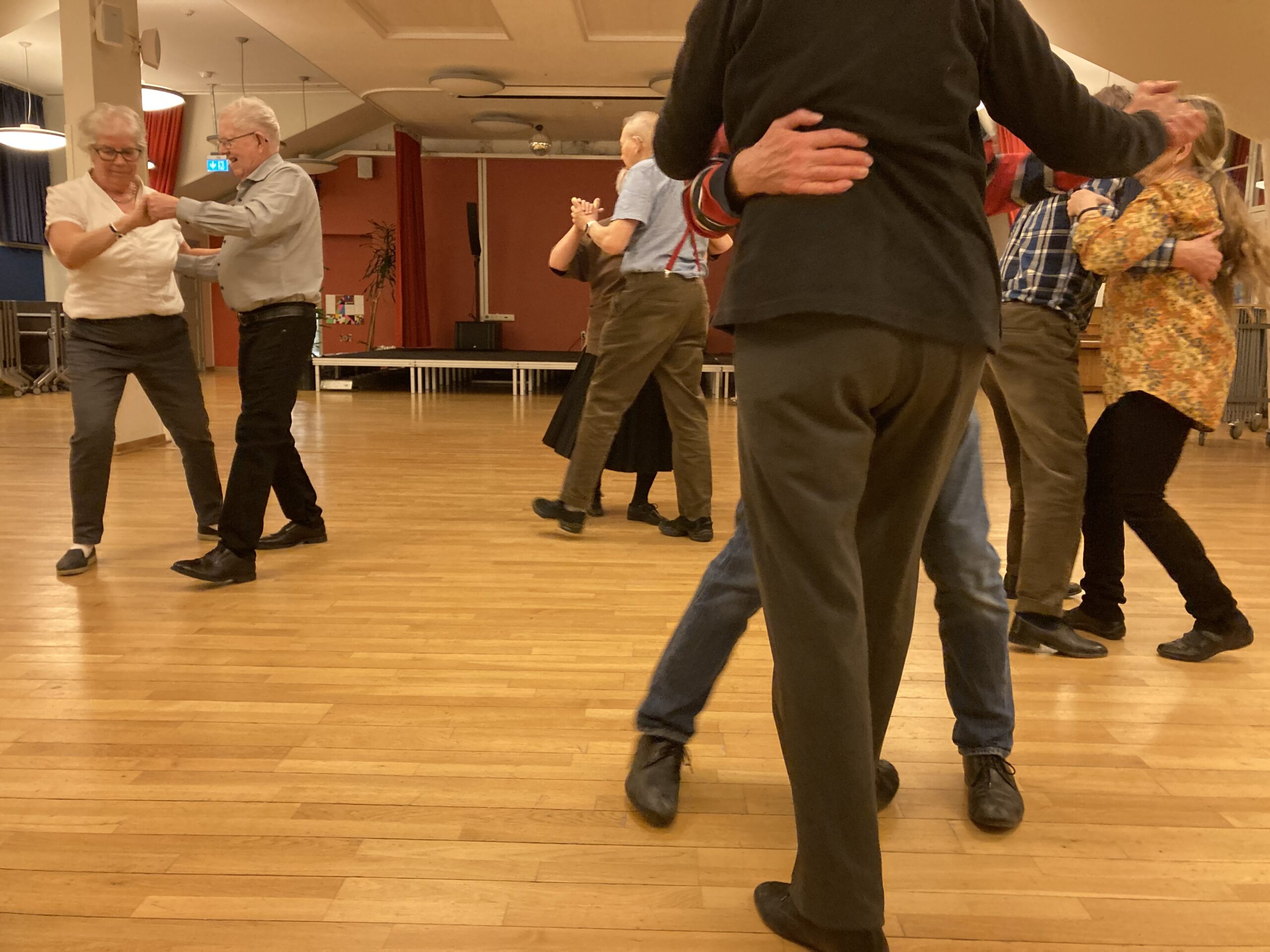 Danser 14 april