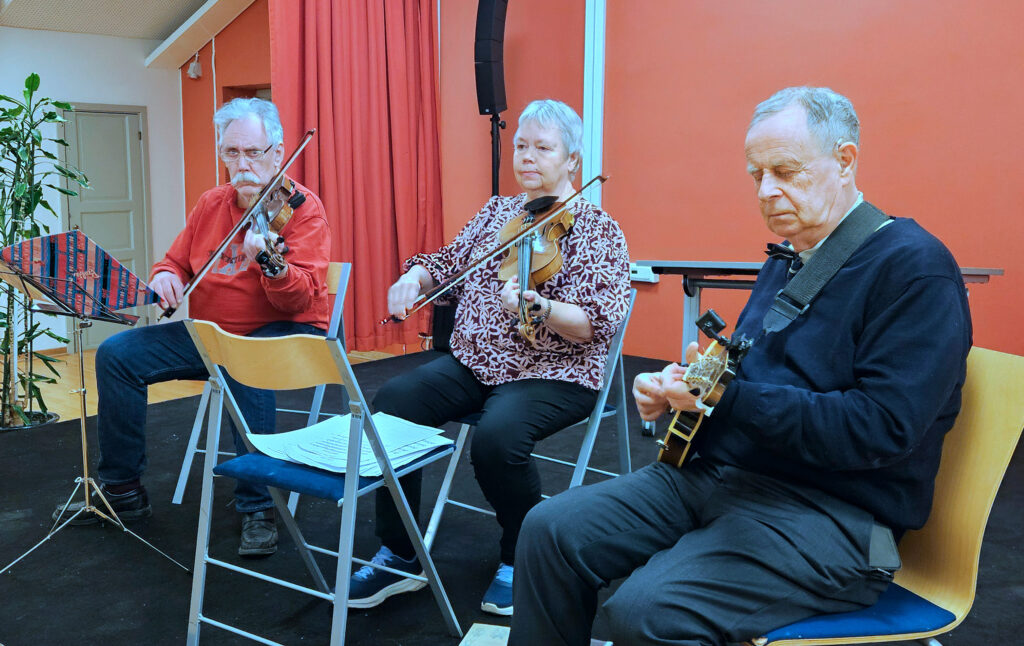 Dans med gäster 24 mars 2026 Förstärkt musik Foto: Per Tunedal