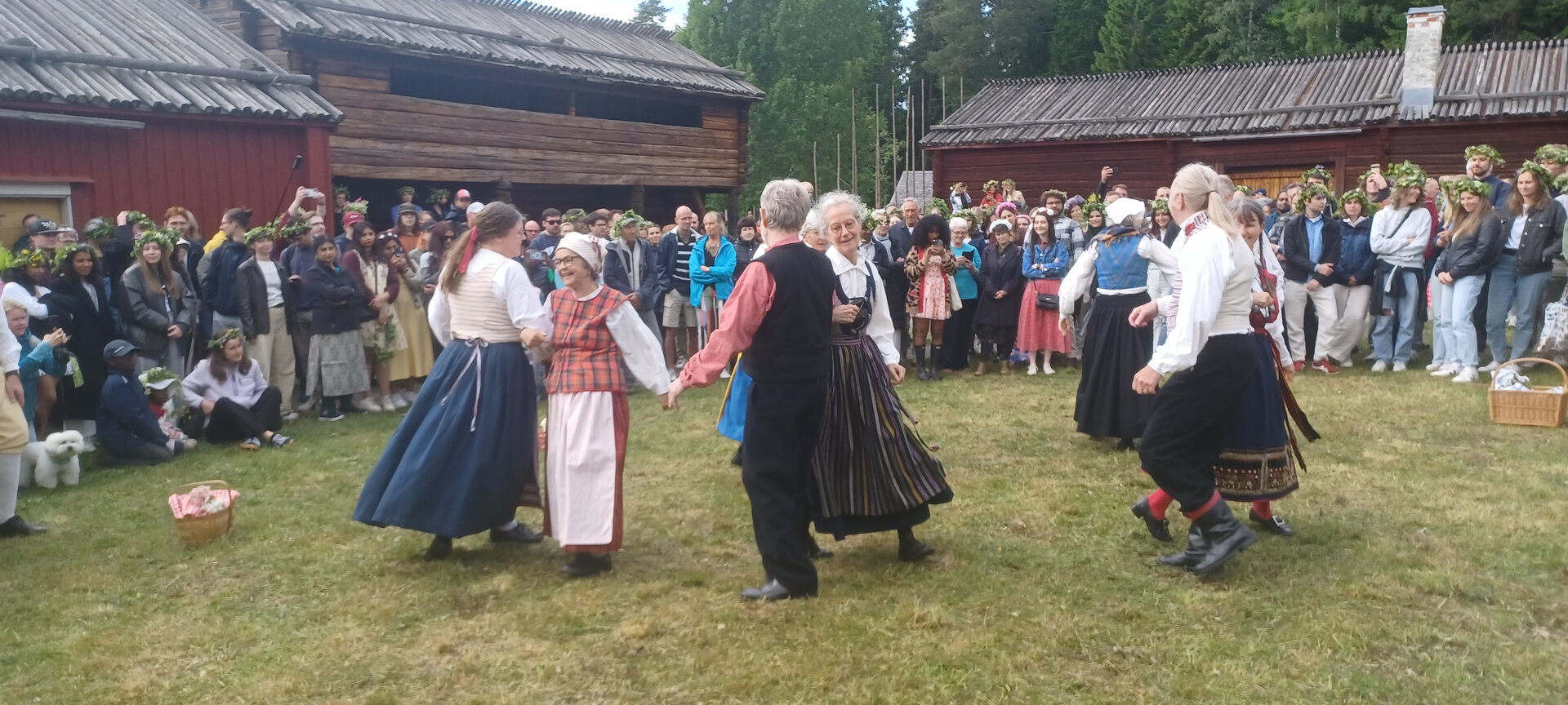 /midsommar-uppvisning 2025/