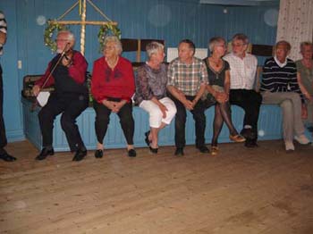 19.Snart kommer dansen igång