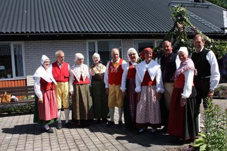 06. Uppvisning på Källan, Skåre